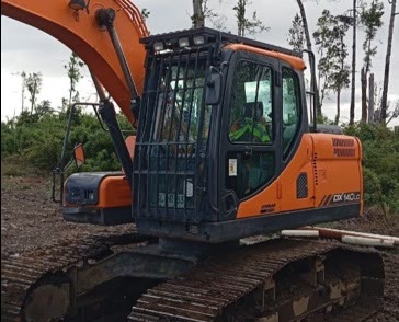 Excavadora Doosan DX140LC